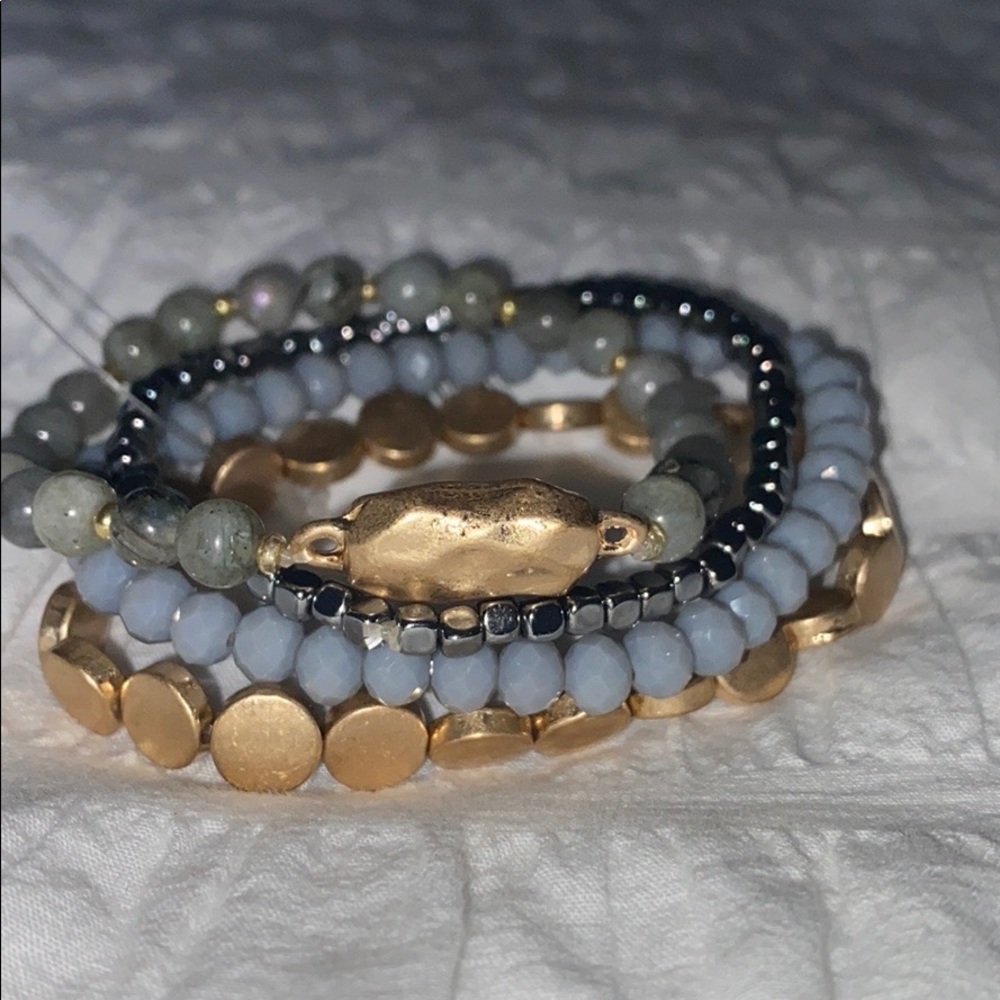 Bracelets - Picture 4 of 4